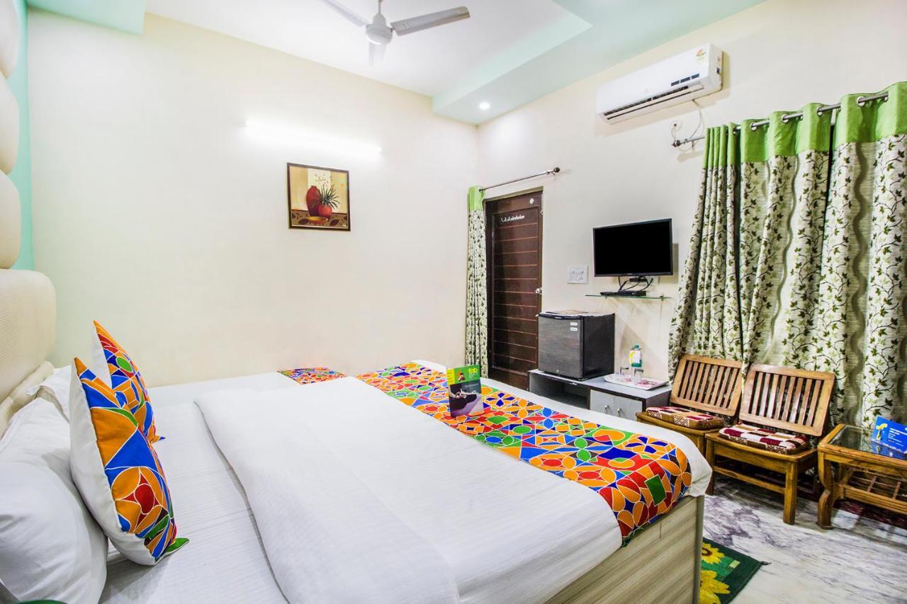 Fabhotel Plus Maniram Palace Agra  Exteriör bild