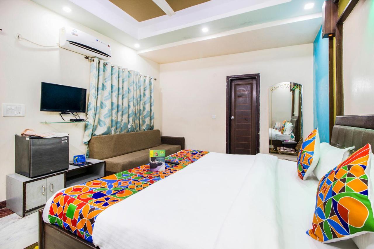 Fabhotel Plus Maniram Palace Agra  Exteriör bild