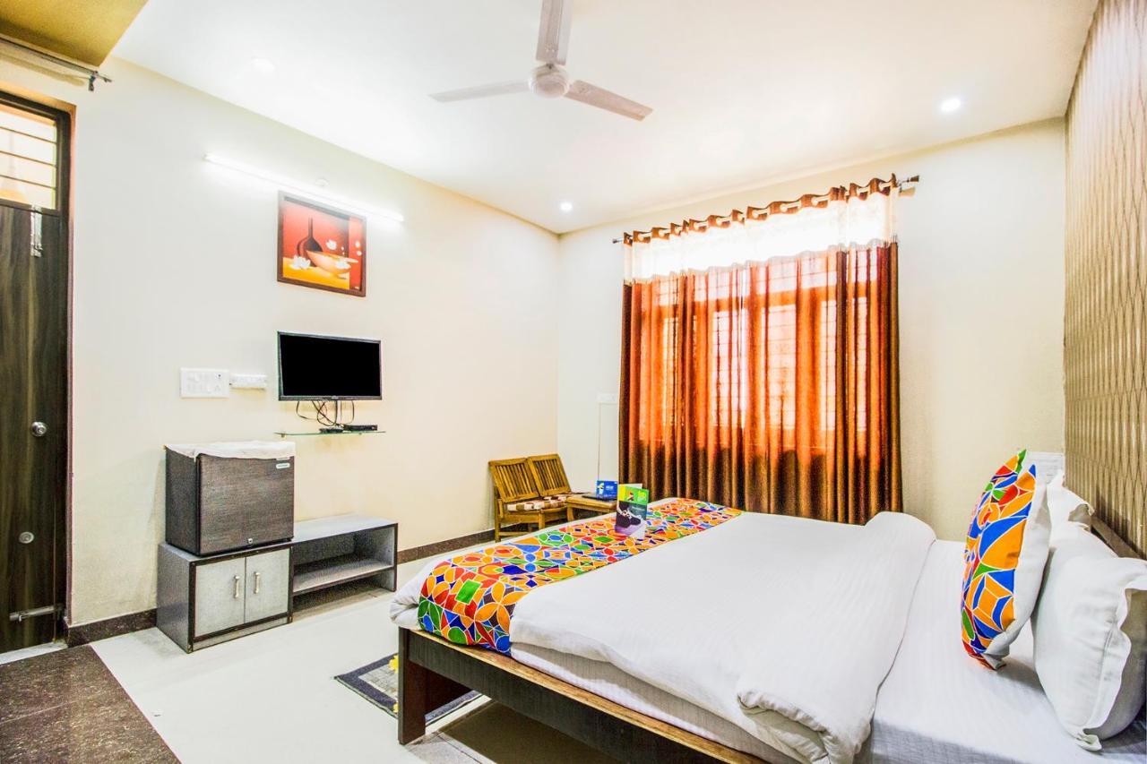 Fabhotel Plus Maniram Palace Agra  Exteriör bild