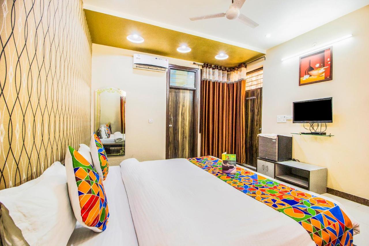 Fabhotel Plus Maniram Palace Agra  Exteriör bild
