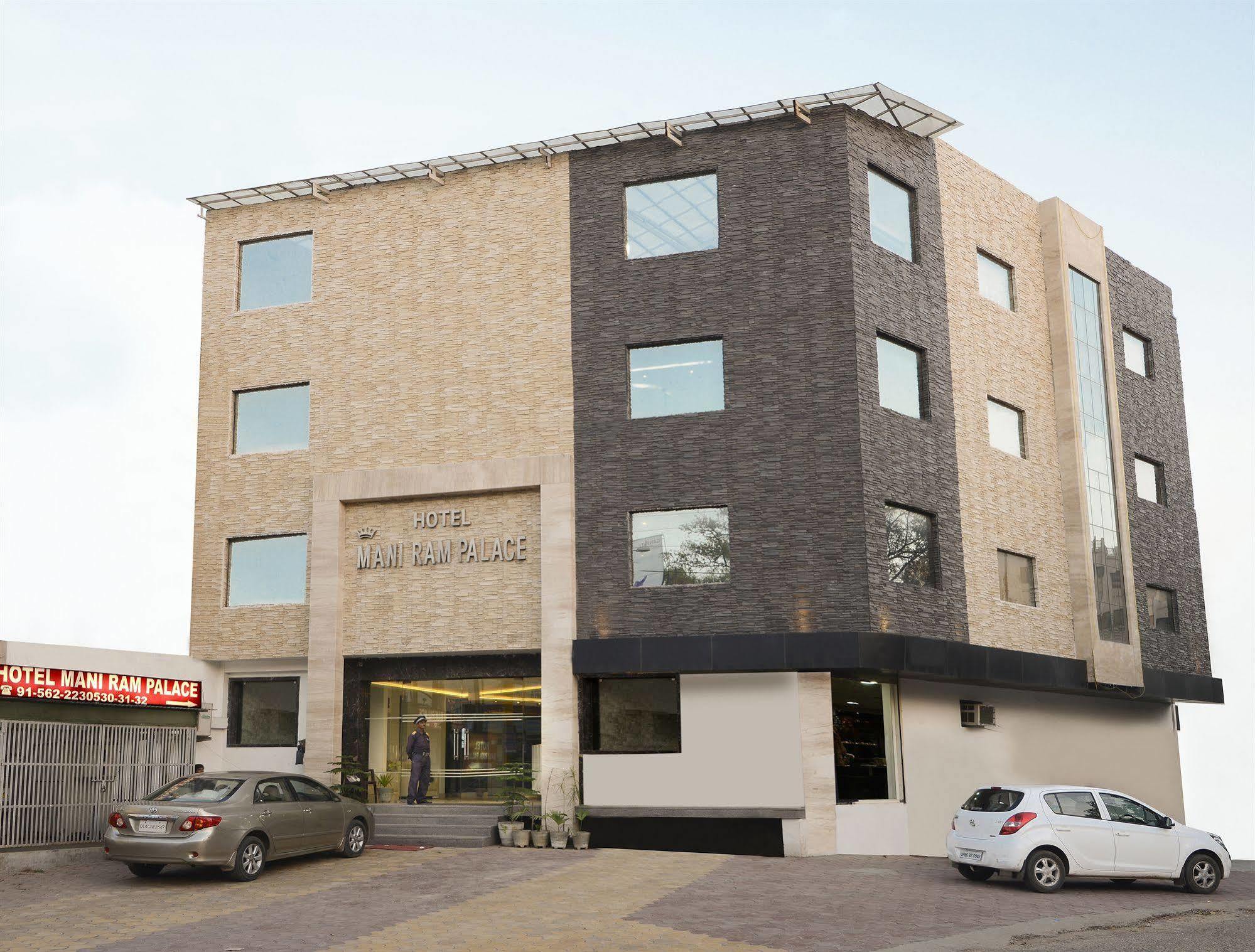 Fabhotel Plus Maniram Palace Agra  Exteriör bild