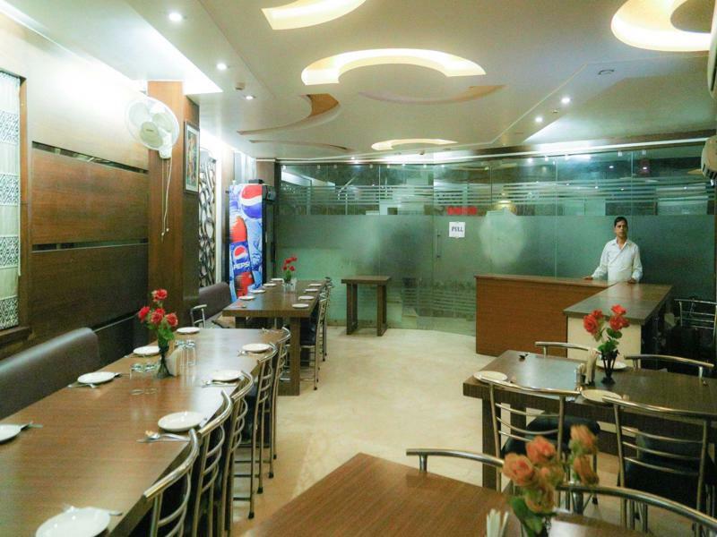 Fabhotel Plus Maniram Palace Agra  Exteriör bild